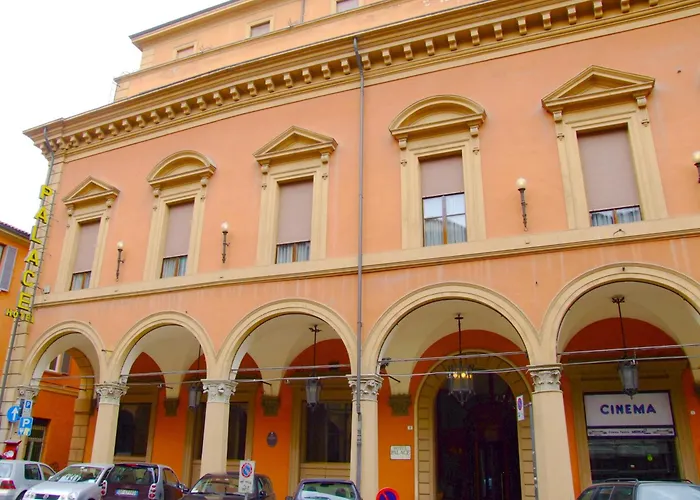 Palace Centro Hotel 3*