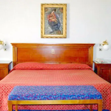 Palace Centro 3* ボローニャ