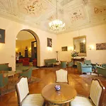 Palace Centro Hotel 3*