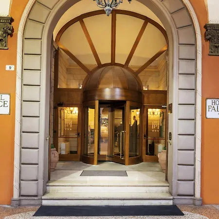 Palace Centro 3*