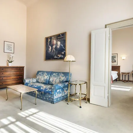 Palace Centro 3*
