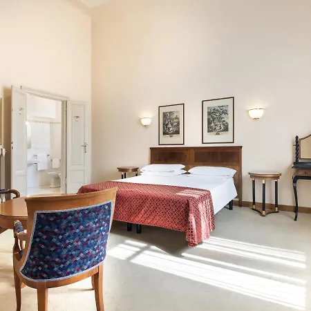 Palace Centro 3*