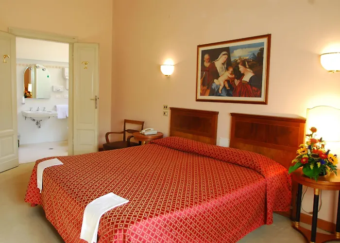 Palace Centro 3*