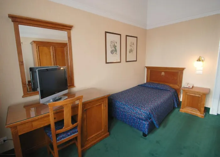 Palace Centro 3*