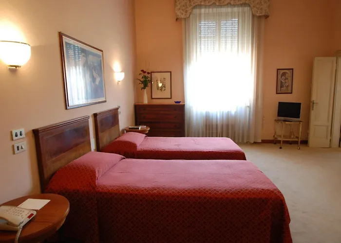 Palace Centro Hotell