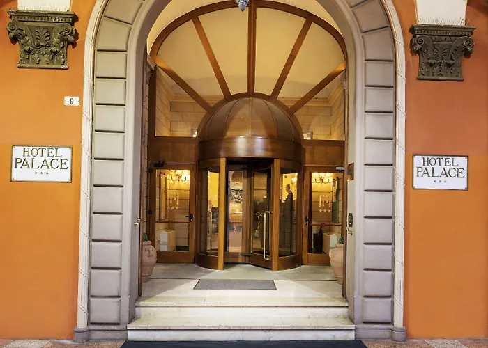 Palace Centro 3*
