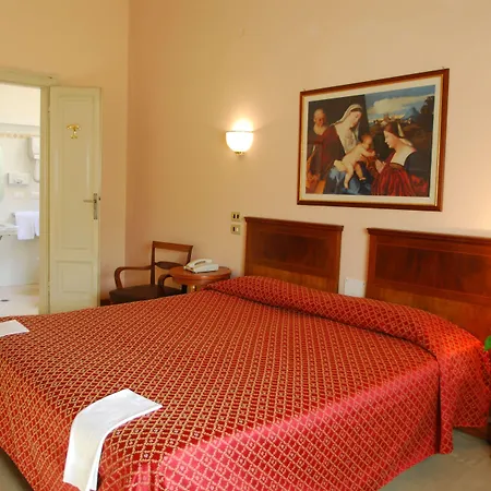 Palace Centro 3*
