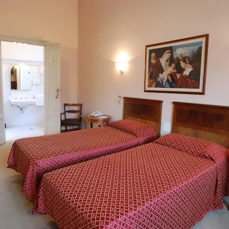 Palace Centro 3*